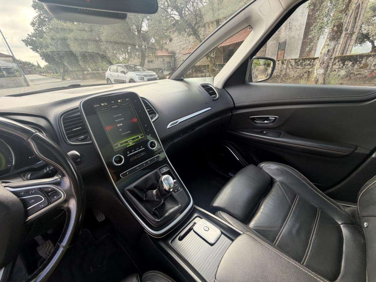 renault-grand-scenic-2017-diesel-1598cc