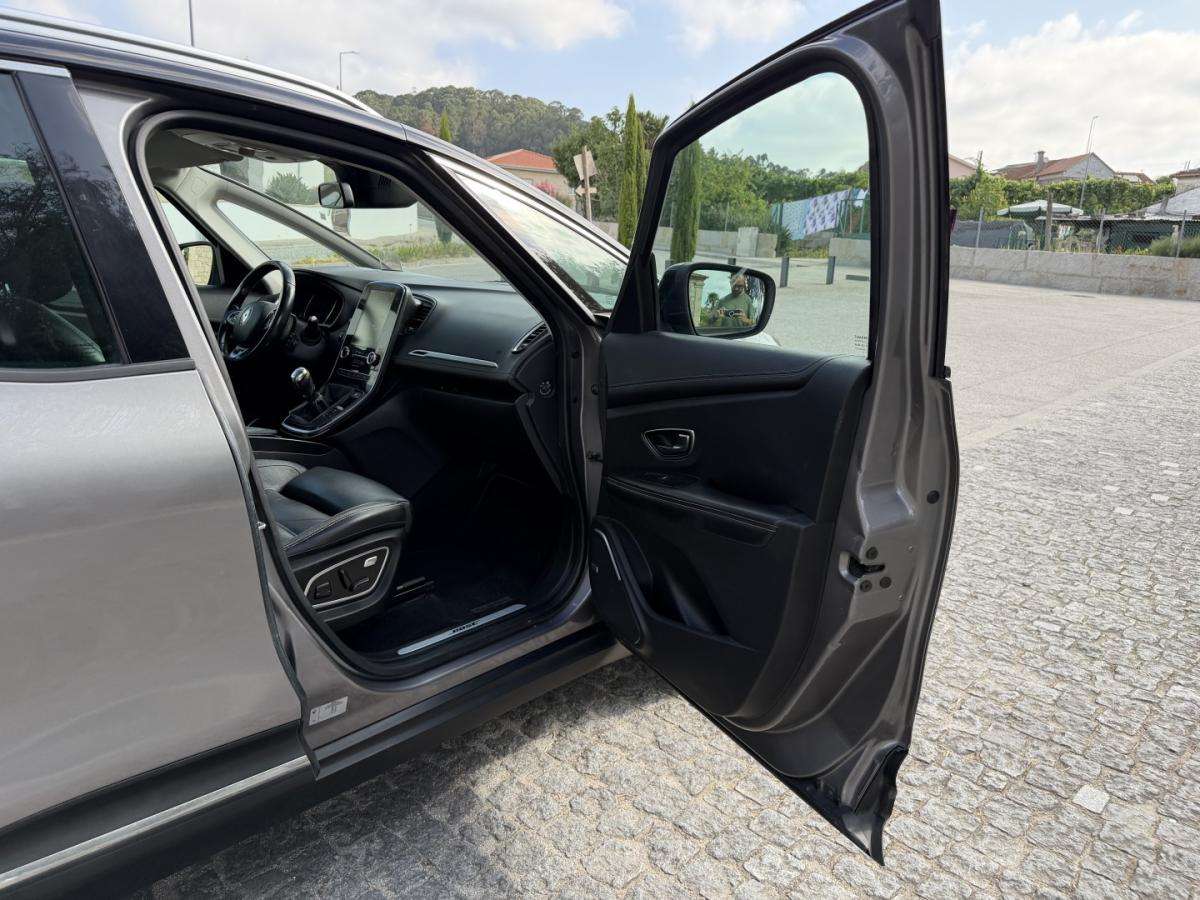 renault-grand-scenic-2017-diesel-1598cc
