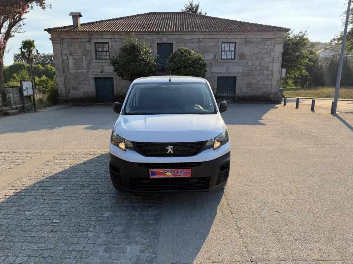 citroen-berlingo-2022-diesel-1500cc
