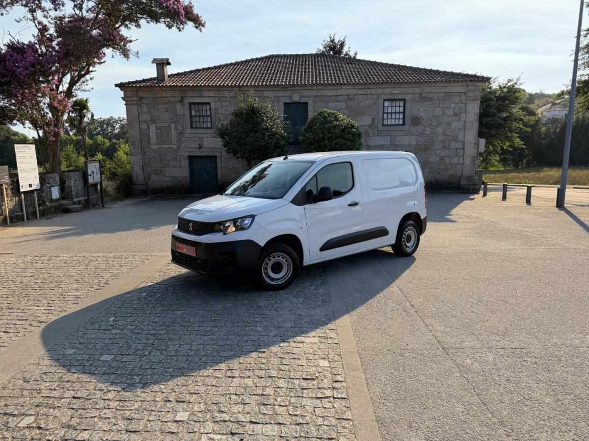 citroen-berlingo-2022-diesel-1500cc