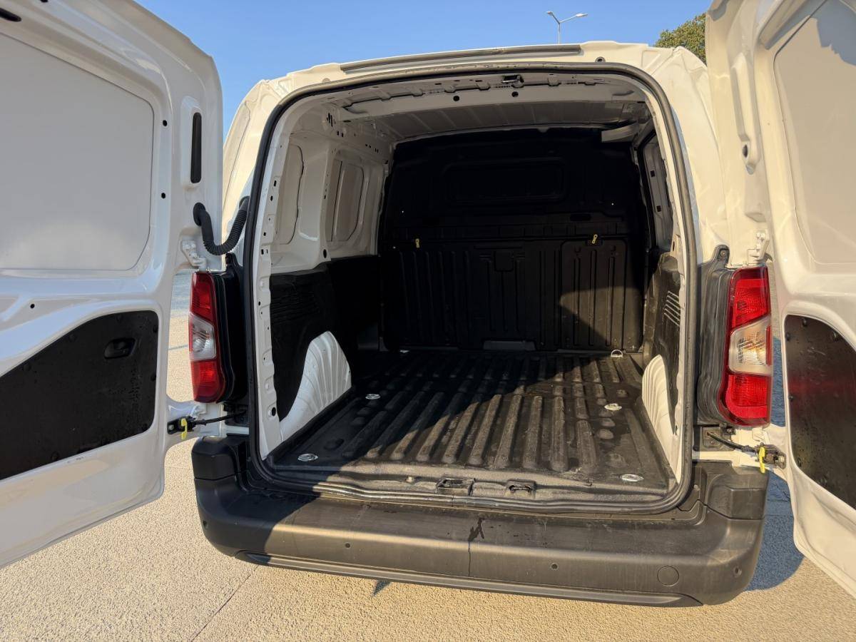 citroen-berlingo-2022-diesel-1500cc