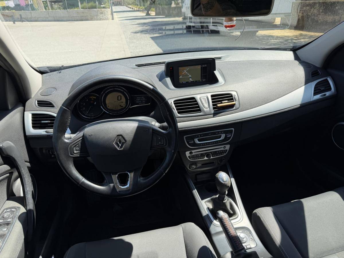renault-megane-sport-tourer-2011-diesel-1461cc