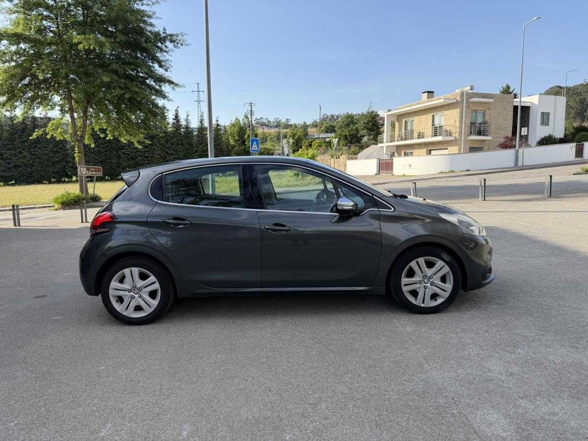 peugeot-208-2015-diesel-1560cc