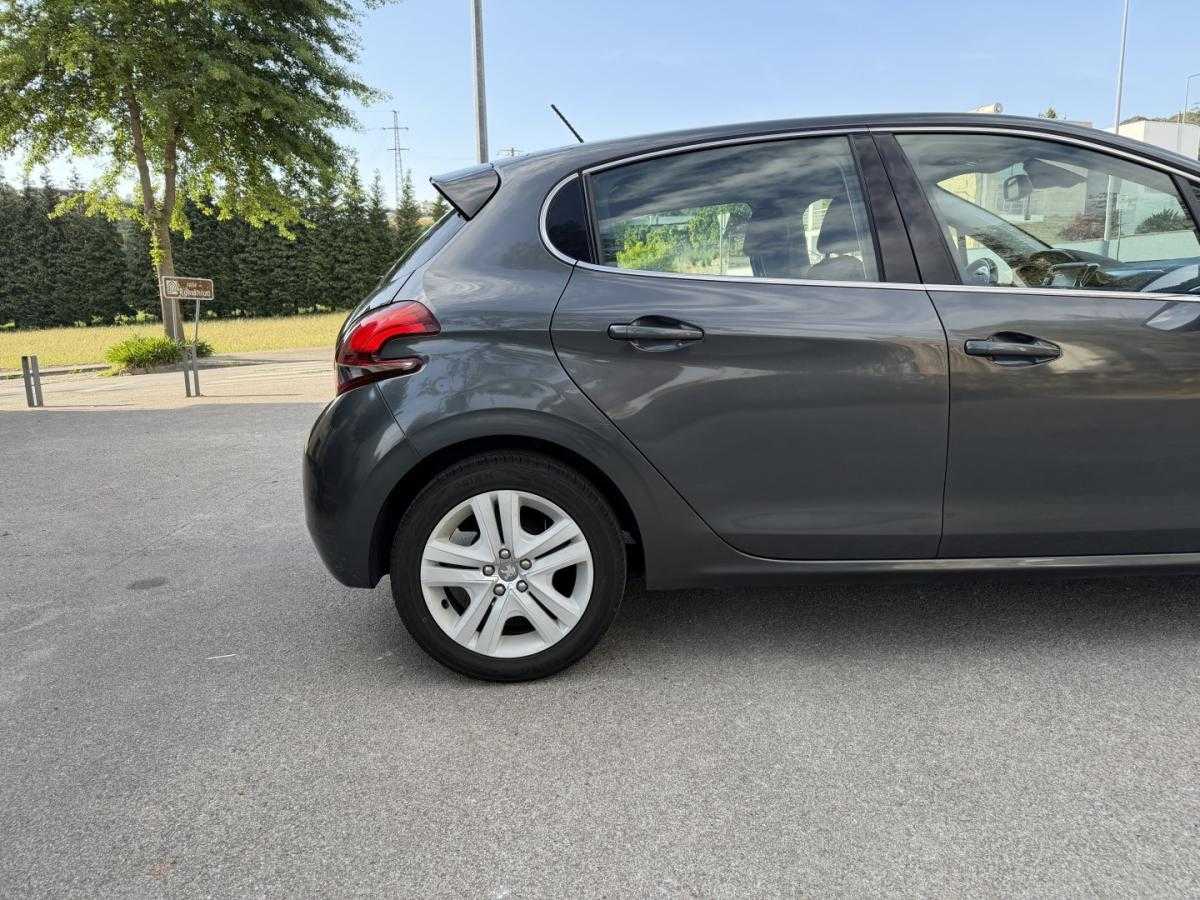 peugeot-208-2015-diesel-1560cc