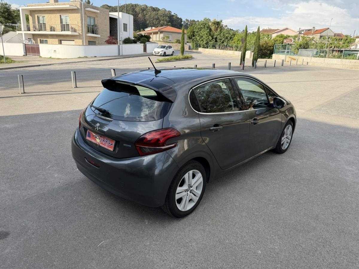 peugeot-208-2015-diesel-1560cc
