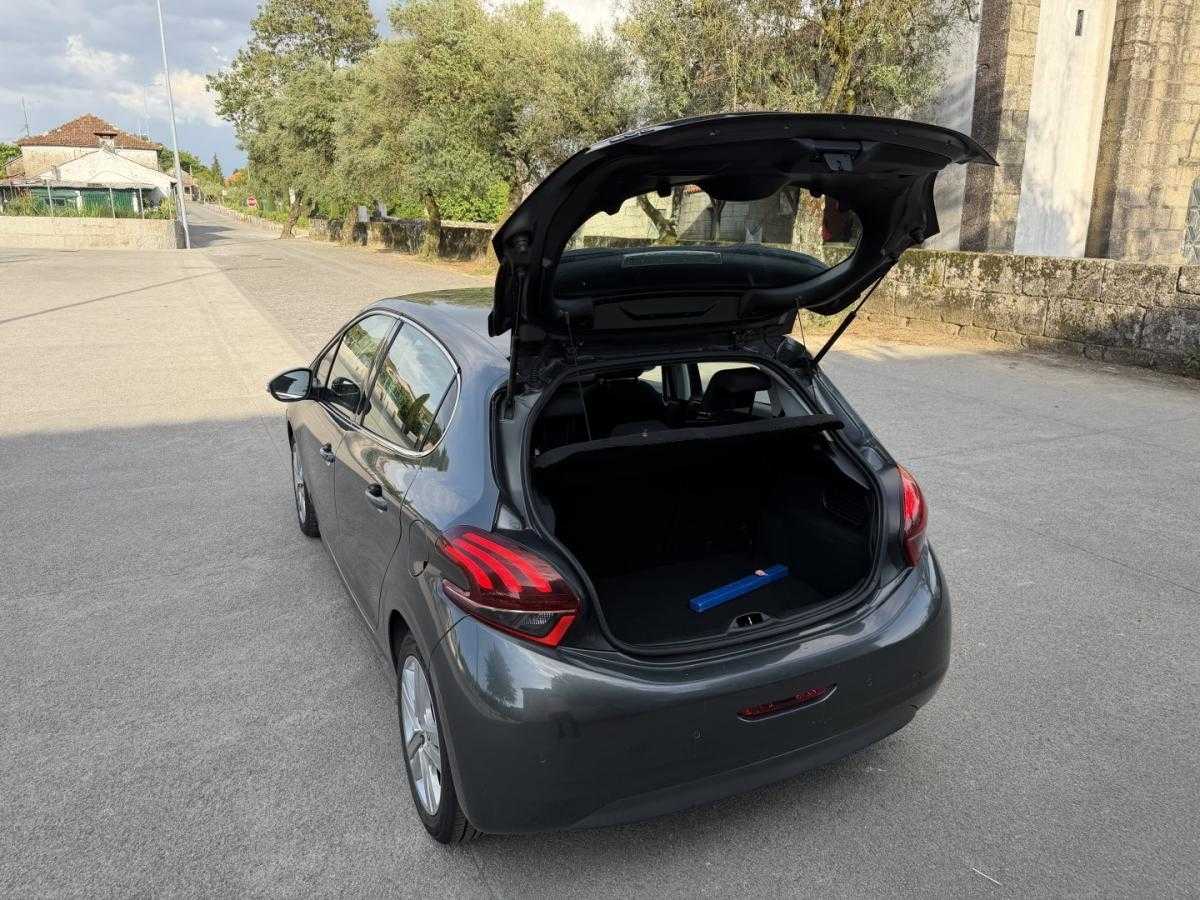 peugeot-208-2015-diesel-1560cc