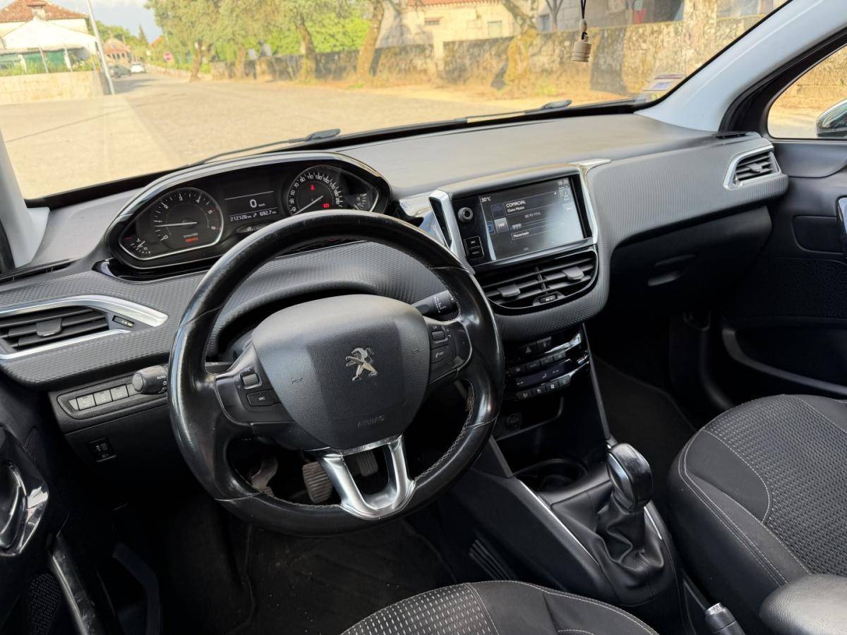 peugeot-208-2015-diesel-1560cc