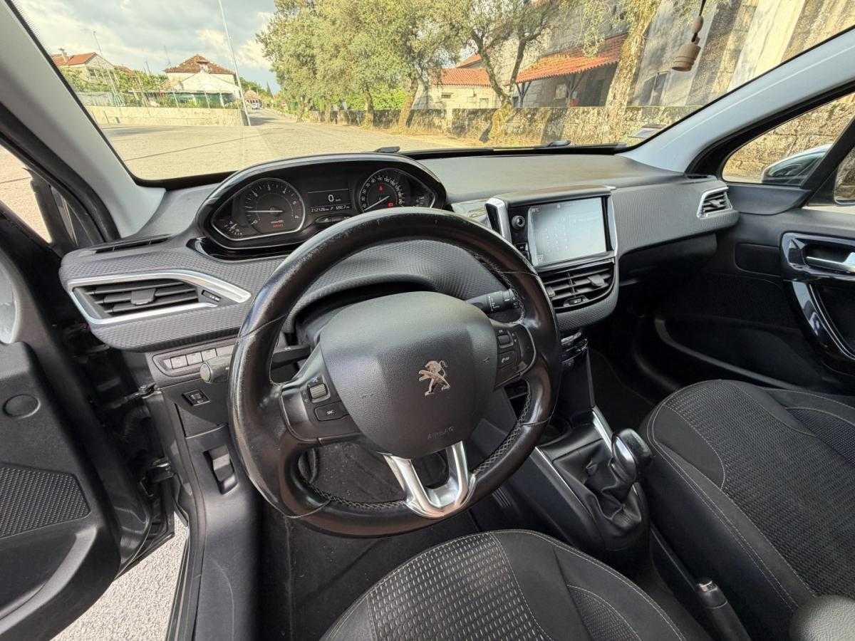 peugeot-208-2015-diesel-1560cc