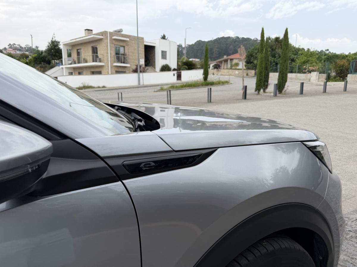 peugeot-e-2008-2021-eletrico-0cc