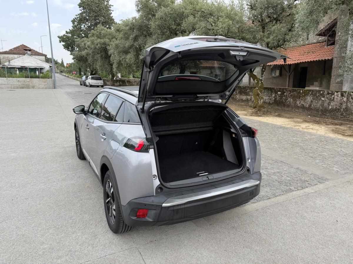 peugeot-e-2008-2021-eletrico-0cc