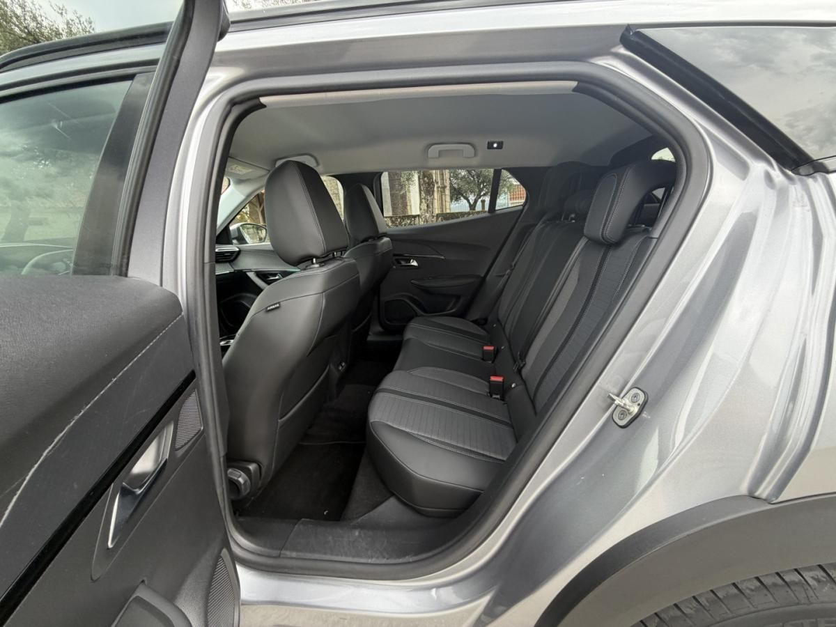 peugeot-e-2008-2021-eletrico-0cc