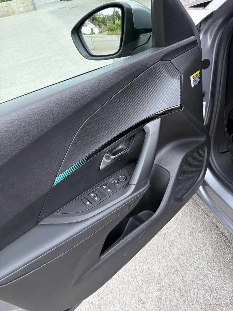 peugeot-e-2008-2021-eletrico-0cc