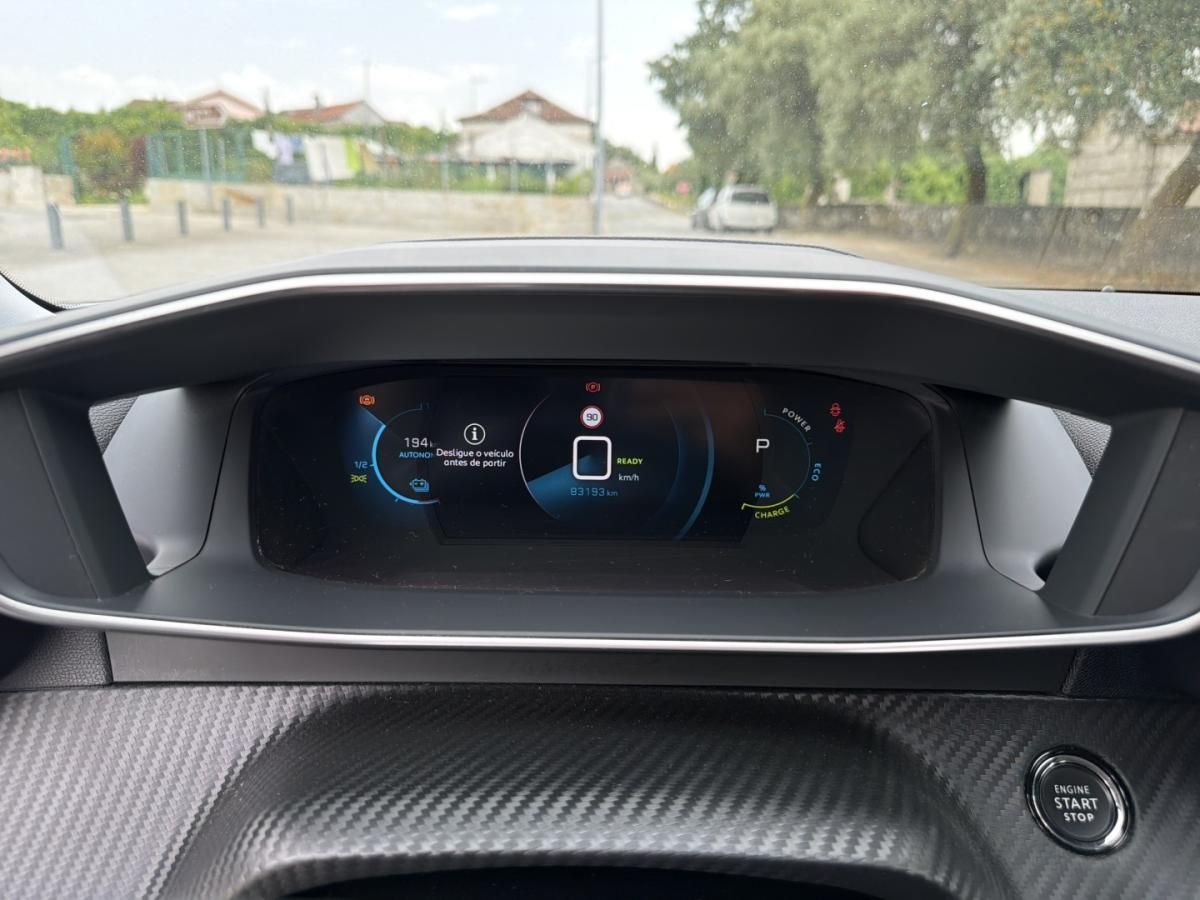 peugeot-e-2008-2021-eletrico-0cc