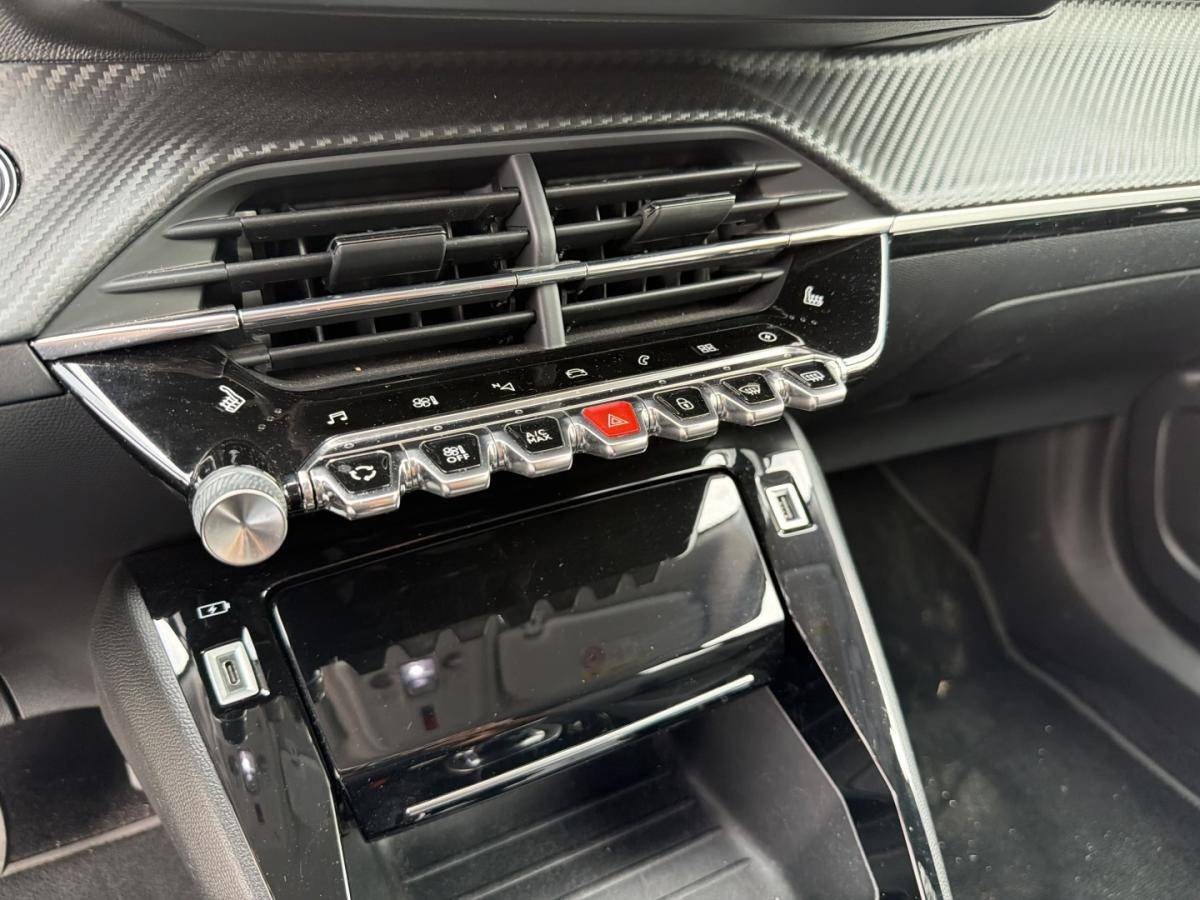 peugeot-e-2008-2021-eletrico-0cc