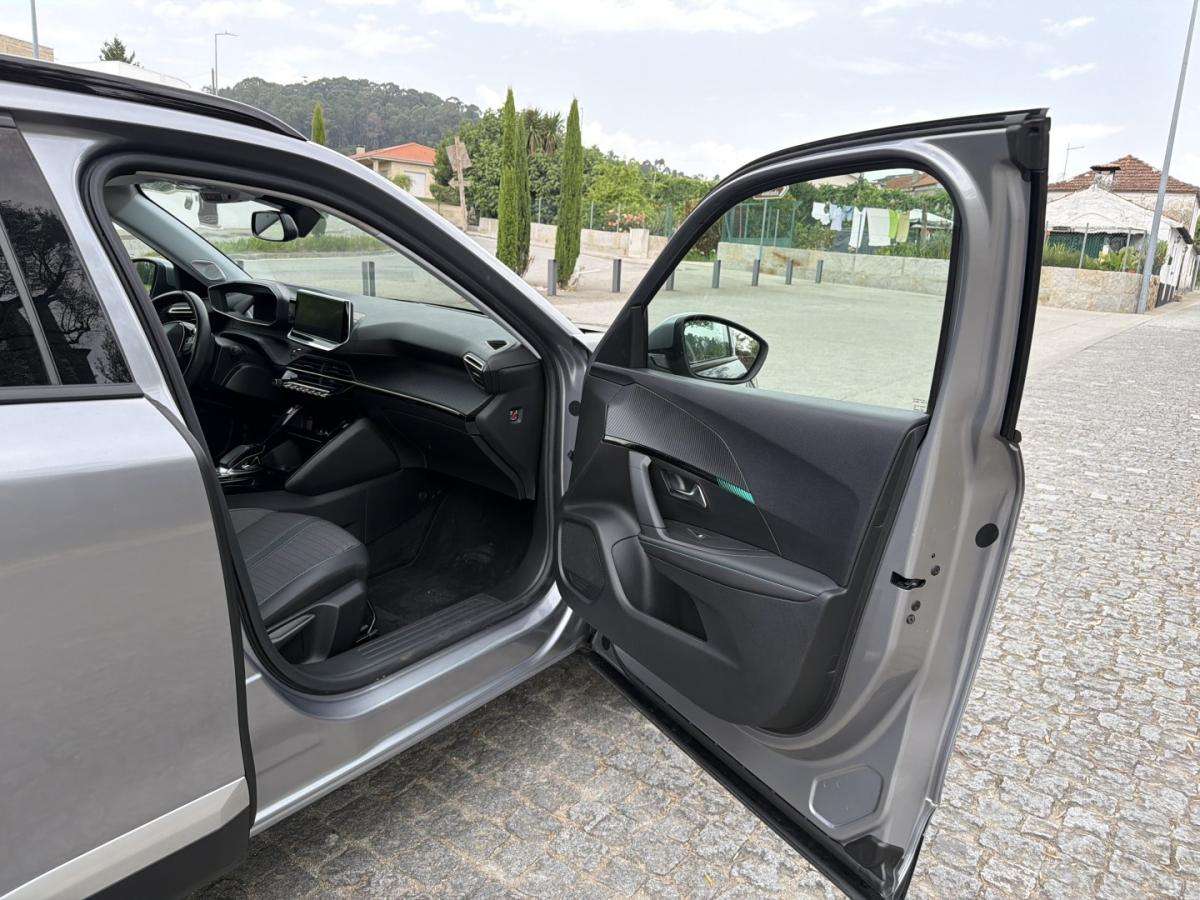 peugeot-e-2008-2021-eletrico-0cc