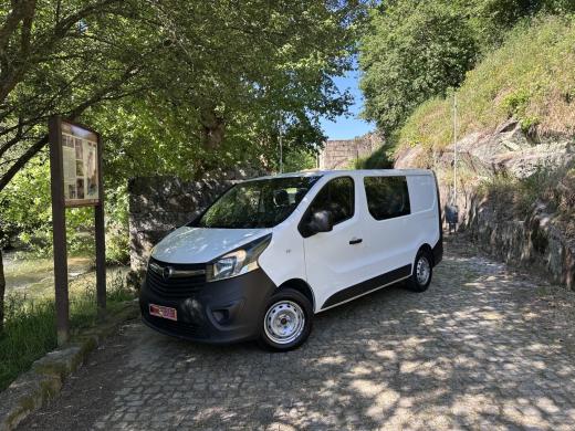 opel-vivaro-2018-diesel-1598cc