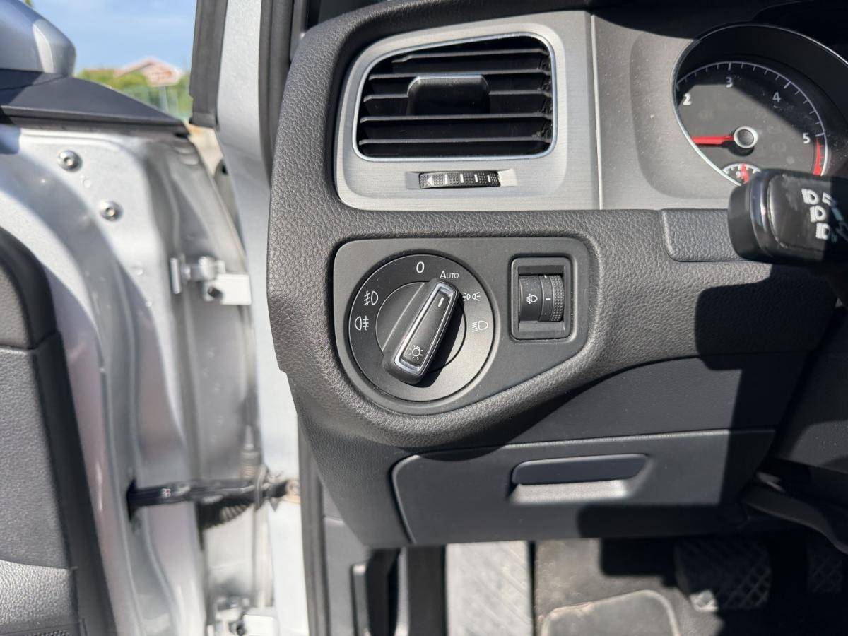 volkswagen-golf-2016-diesel-1598cc
