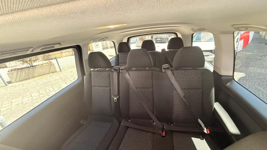 mercedes-benz-vito-tourer-2023-diesel-1950cc