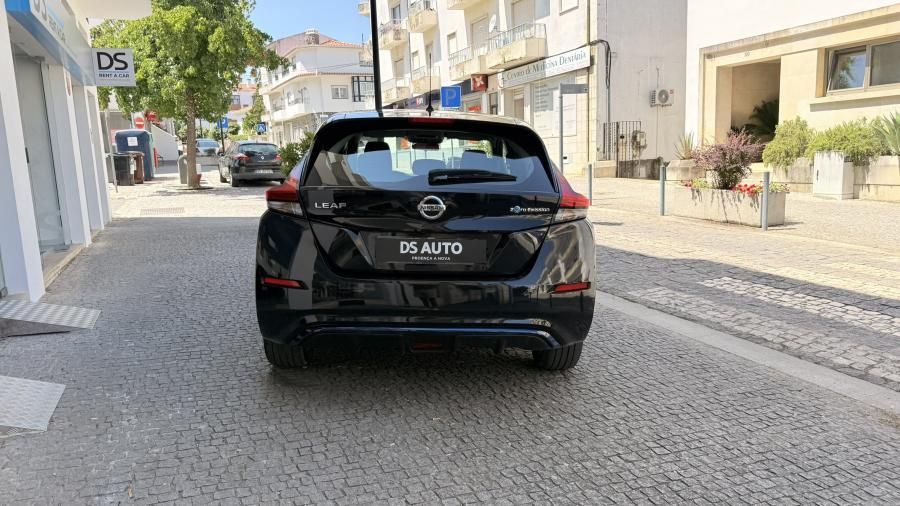 nissan-leaf-2021-eletrico-0cc