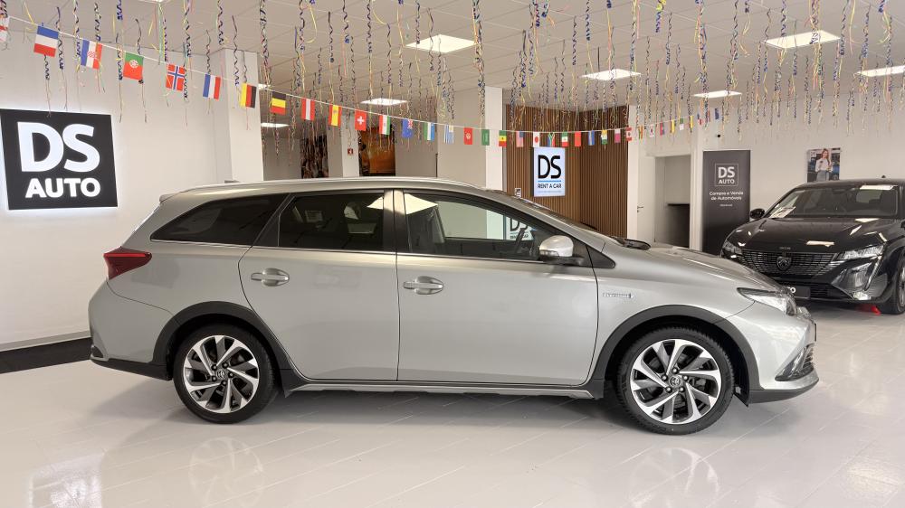 toyota-auris-touring-sports-2019-hibrido-a-gasolina-1798cc