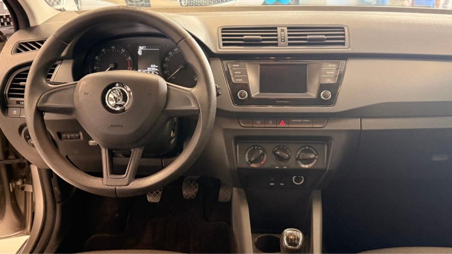 skoda-fabia-2017-gasolina-999cc