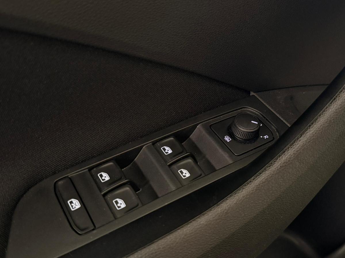 skoda-kamiq-2023-gasolina-999cc