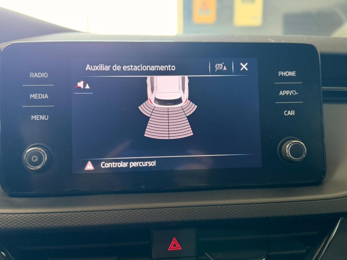 skoda-kamiq-2023-gasolina-999cc
