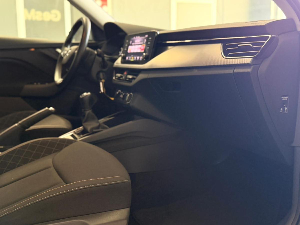 skoda-kamiq-2023-gasolina-999cc