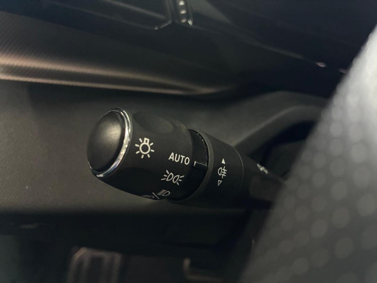 peugeot-308-2022-diesel-1499cc