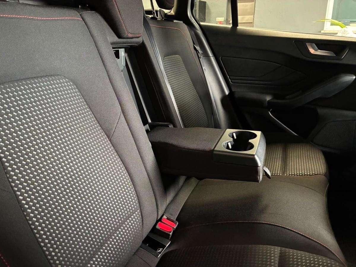 ford-focus-2025-gasolina-998cc