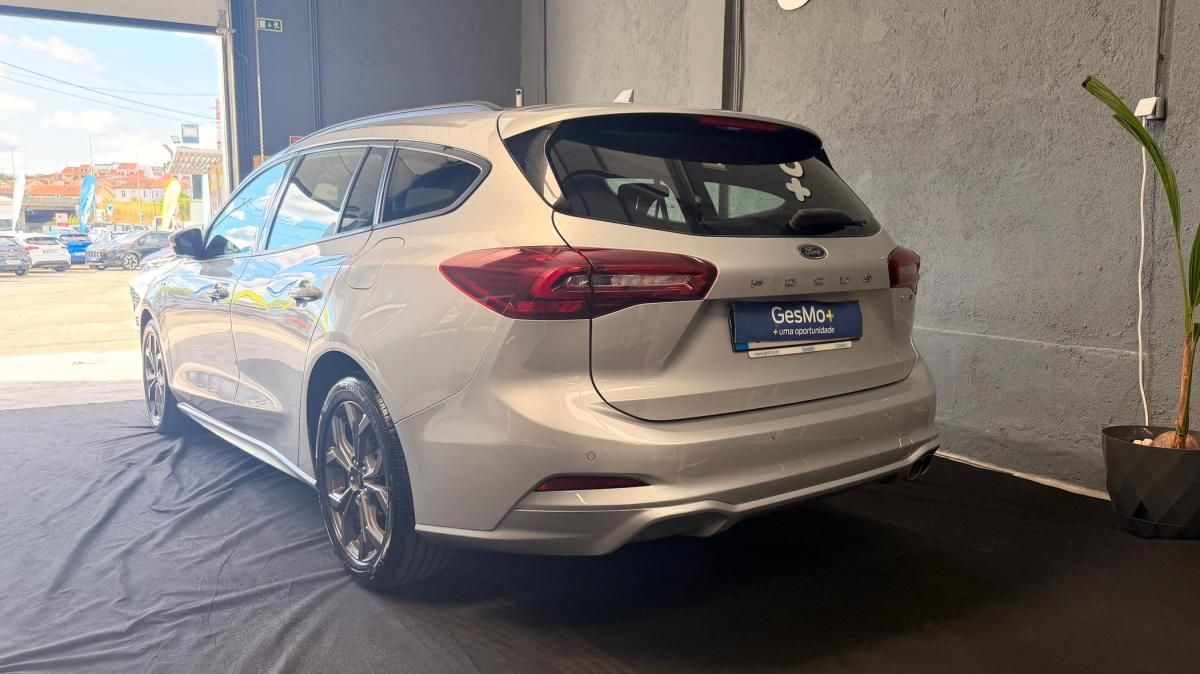 ford-focus-sw-2023-gasolina-998cc