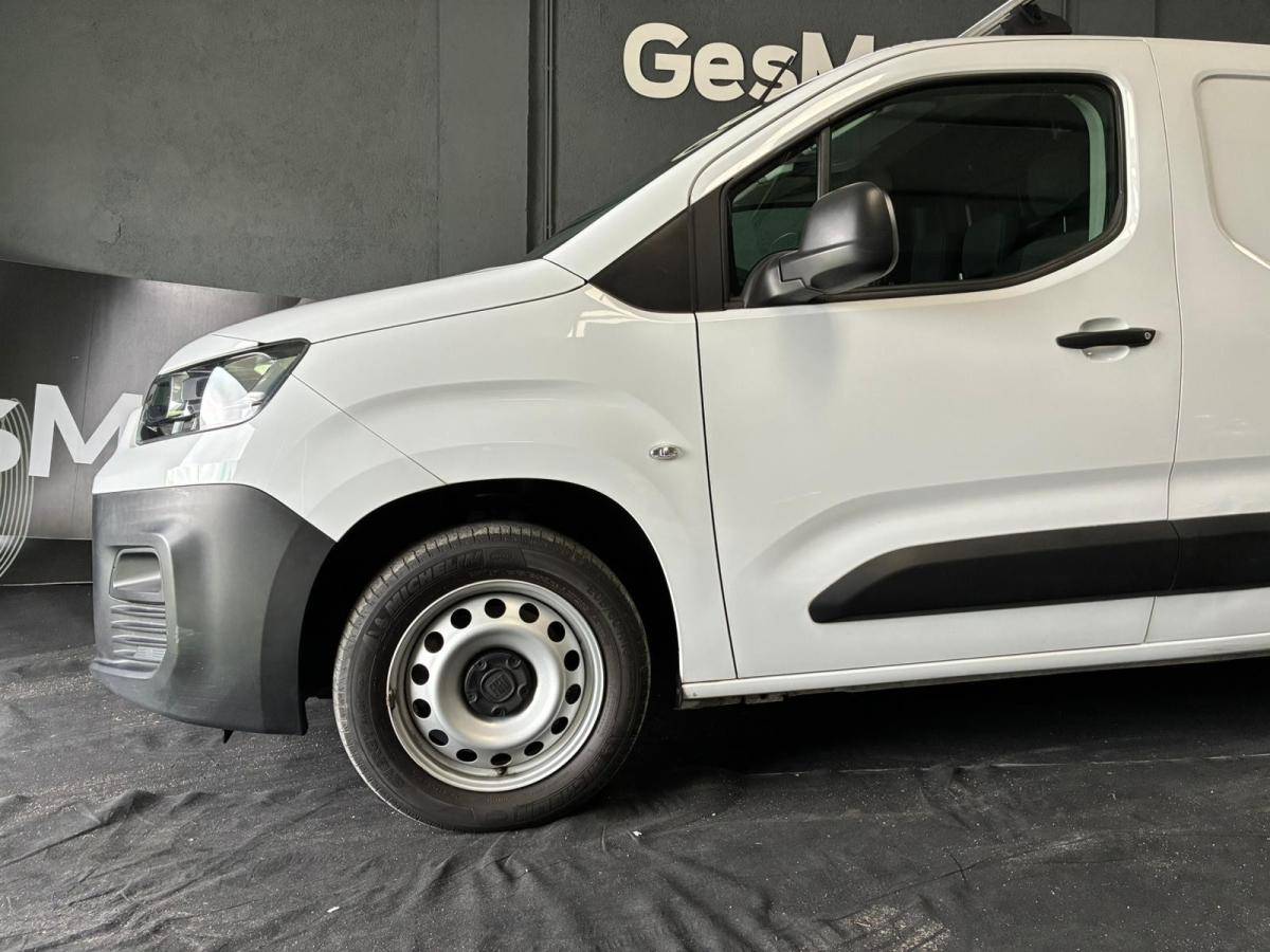 fiat-doblo-2023-diesel-1499cc