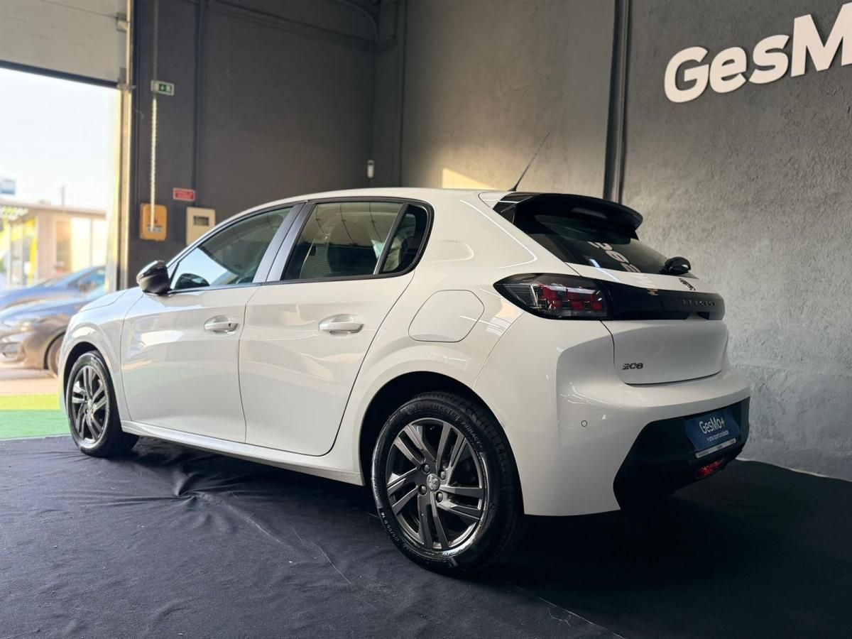 peugeot-208-2022-diesel-1499cc