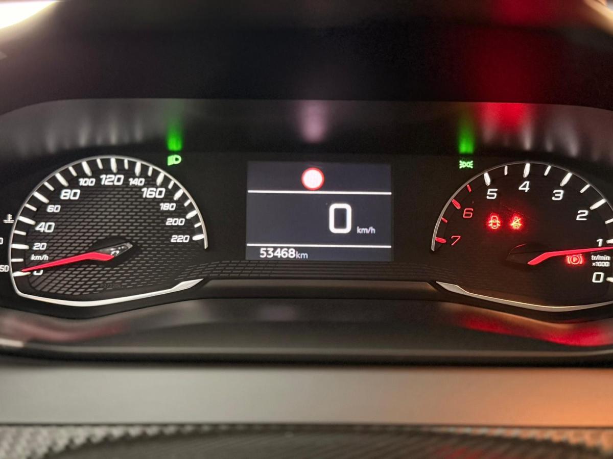 peugeot-208-2022-diesel-1499cc
