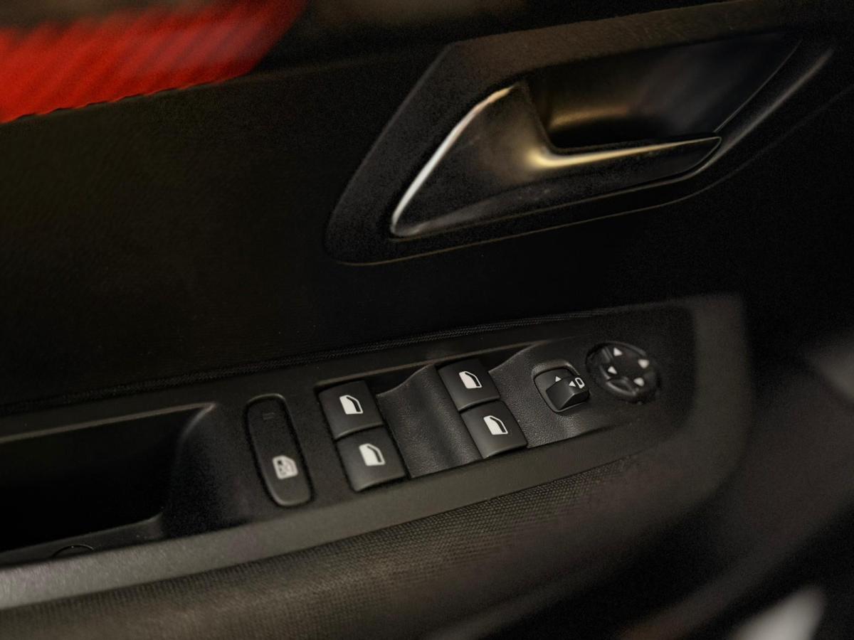 peugeot-208-2022-diesel-1499cc