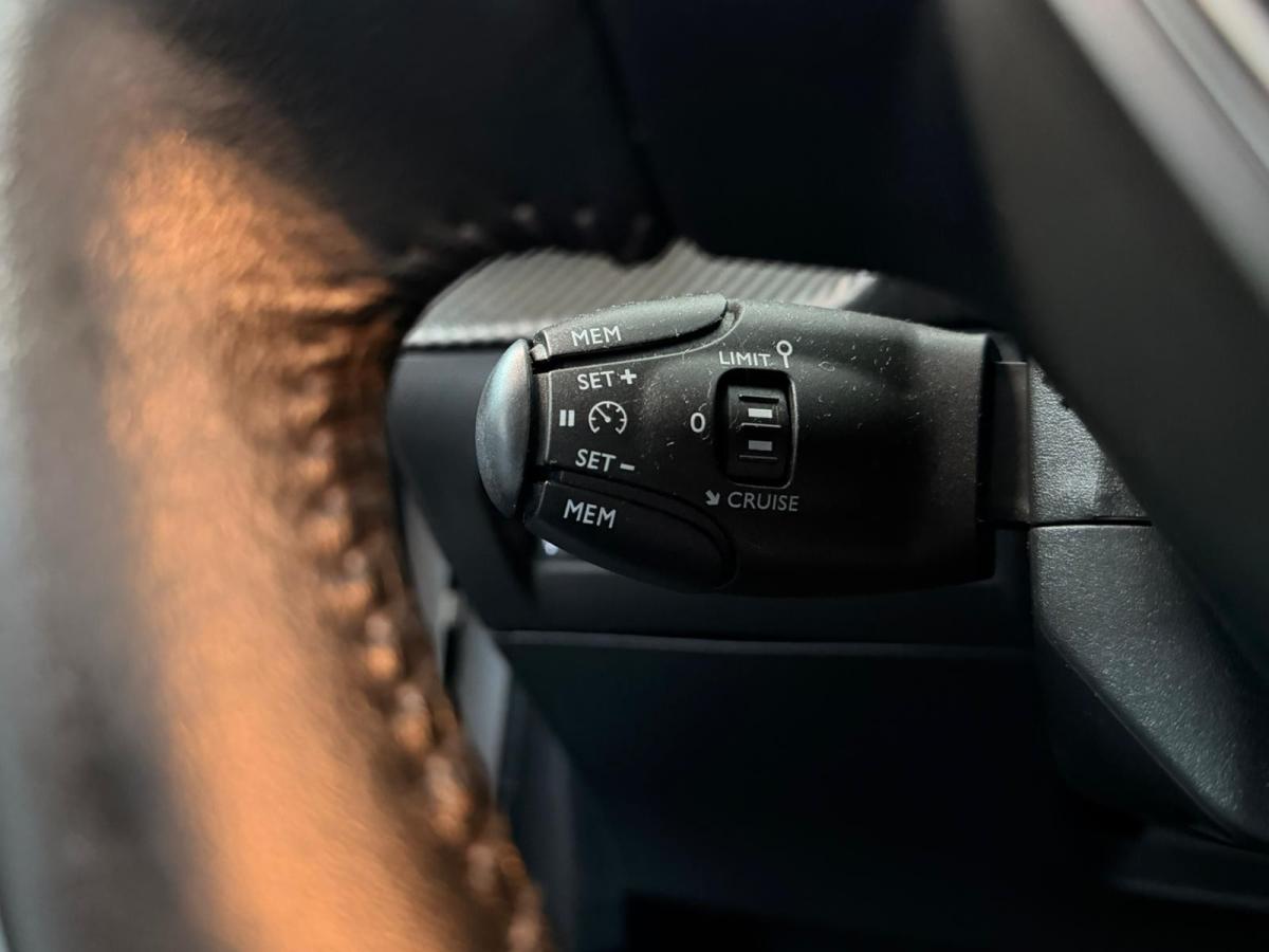 peugeot-208-2022-diesel-1499cc