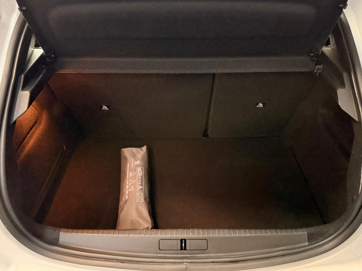 peugeot-208-2022-diesel-1499cc