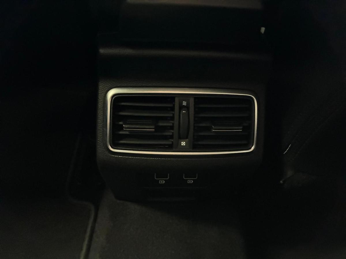 renault-megane-sport-tourer-2024-diesel-1461cc