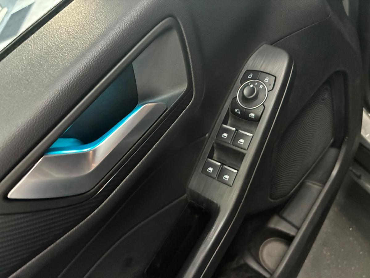ford-kuga-2026-hibrido-a-gasolina-2488cc