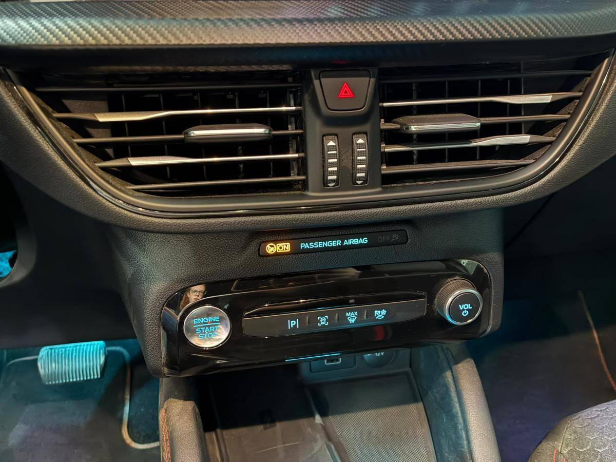 ford-kuga-2026-hibrido-a-gasolina-2488cc
