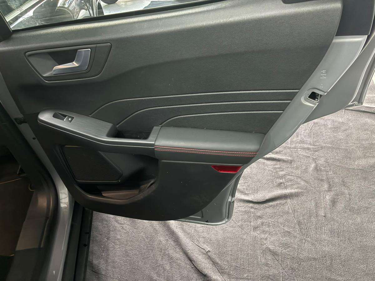 ford-kuga-2026-hibrido-a-gasolina-2488cc