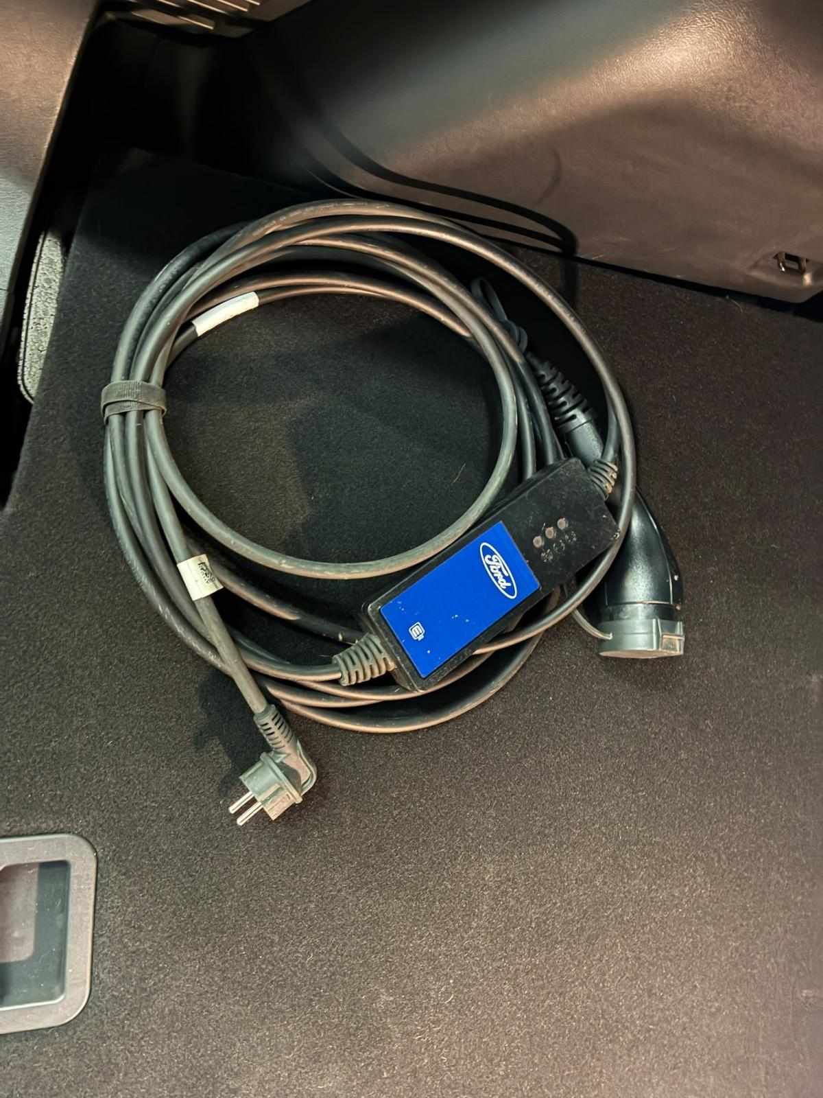 ford-kuga-2026-hibrido-a-gasolina-2488cc