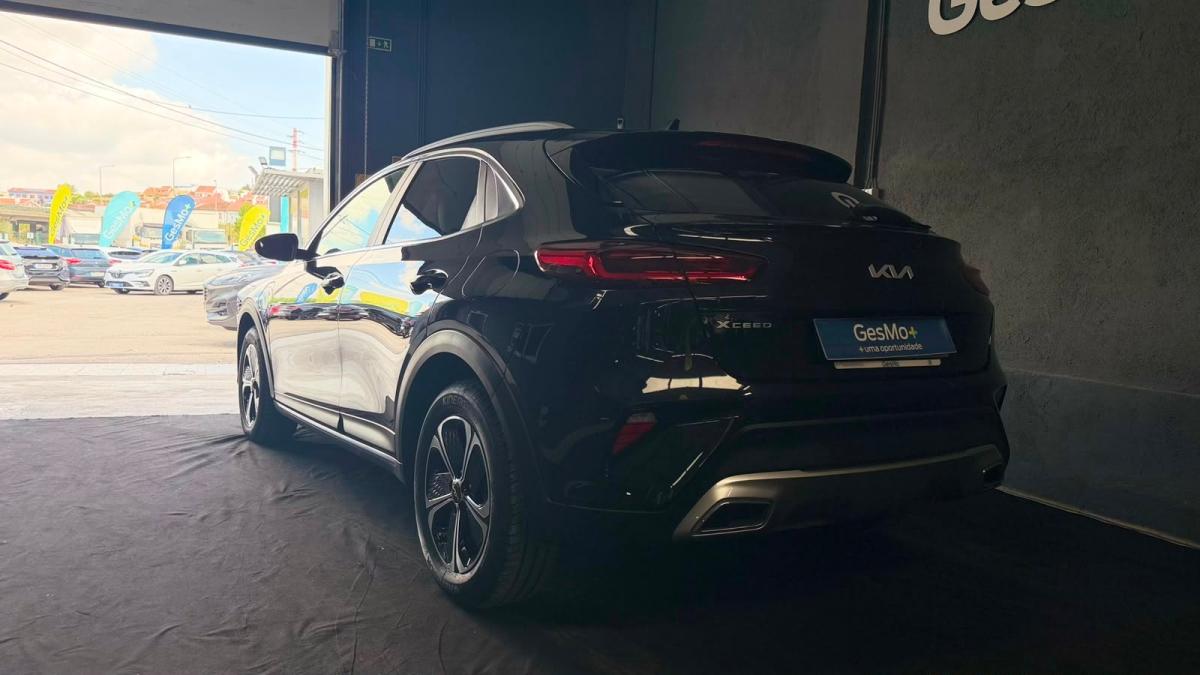 kia-xceed-2022-hibrido-a-gasolina-1580cc