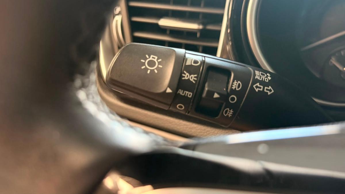 kia-xceed-2022-hibrido-a-gasolina-1580cc