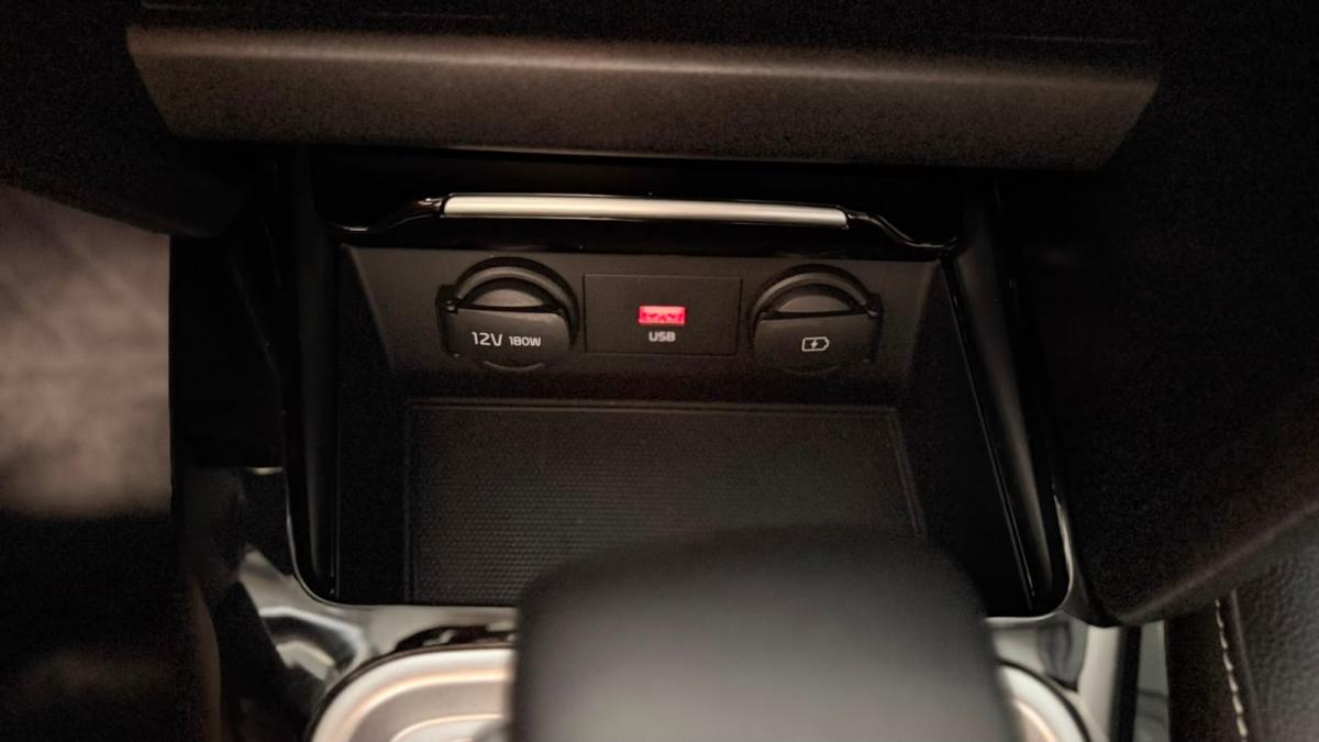kia-xceed-2022-hibrido-a-gasolina-1580cc