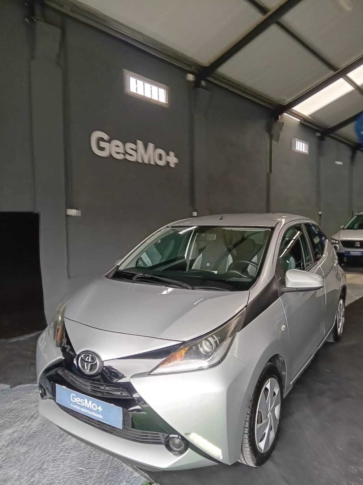 toyota-aygo-2018-gasolina-998cc
