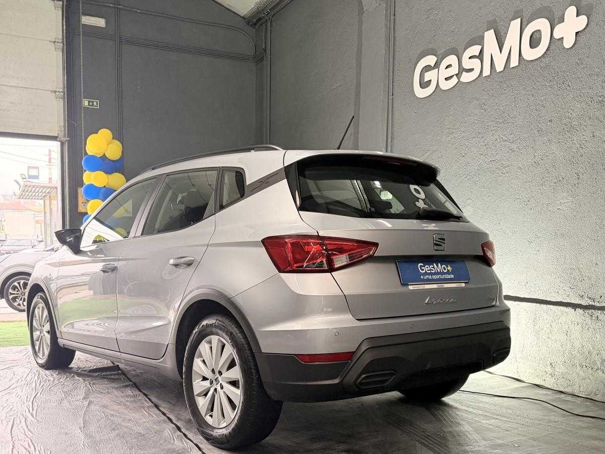 seat-arona-2023-gasolina-999cc