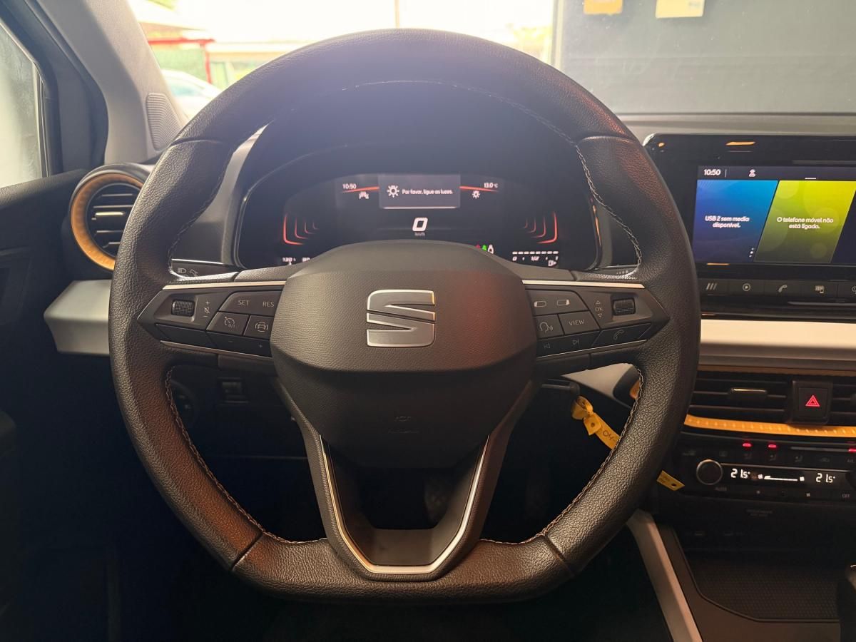 seat-arona-2023-gasolina-999cc