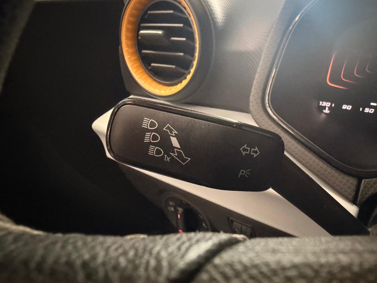 seat-arona-2023-gasolina-999cc