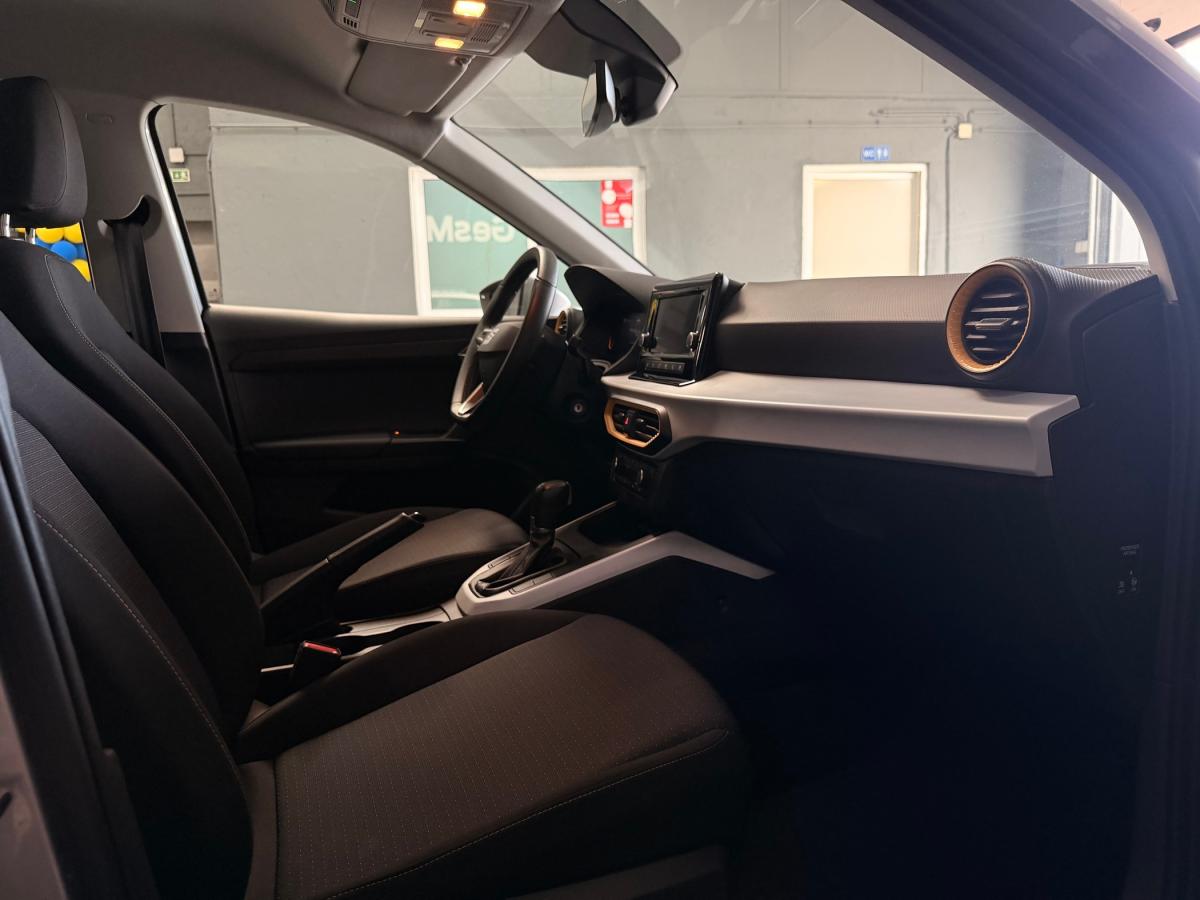 seat-arona-2023-gasolina-999cc
